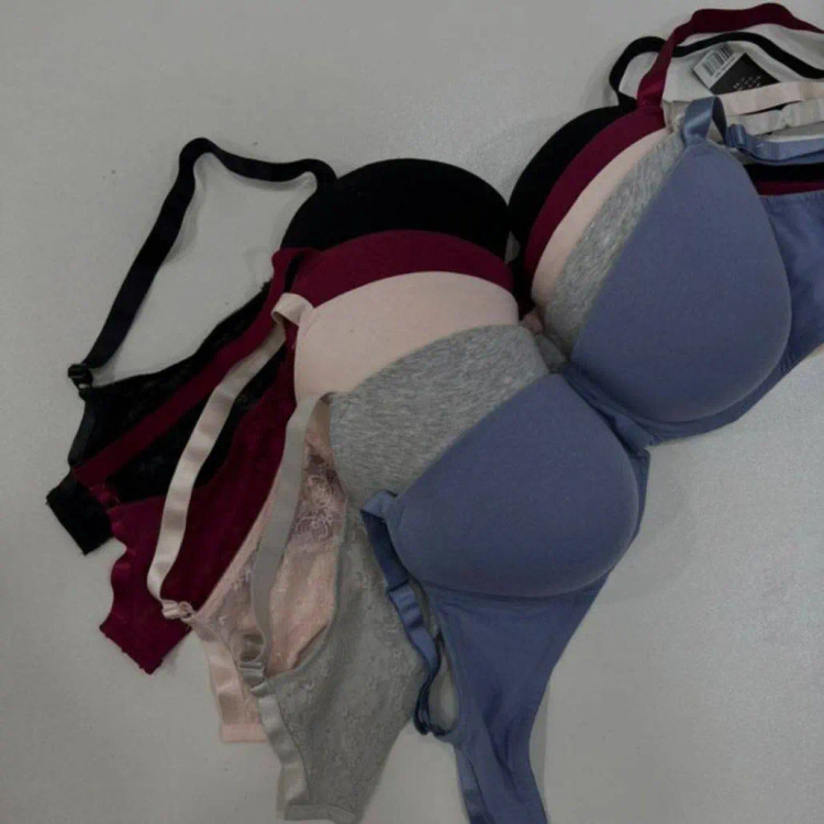 فروشگاه پوشاک اینترنتی مجرب شاپ 63 سوتین برند آلمانی اسمارا سایز 85-90-95 در چهار رنگ